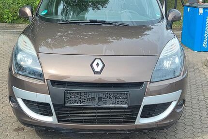 Renault Scenic 243.000 km 3.999 &euro; Plauen 08527