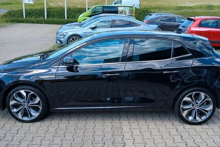 Renault Megane 72.000 km 10.500 &euro; Oelsnitz/Vogtl 08606