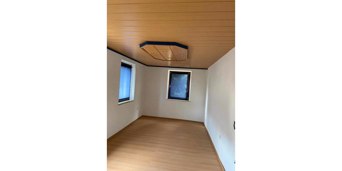 Einfamilienhaus Naila - 5 Zimmer, 110 m&sup2;, 600&euro; | Angebot:25233644