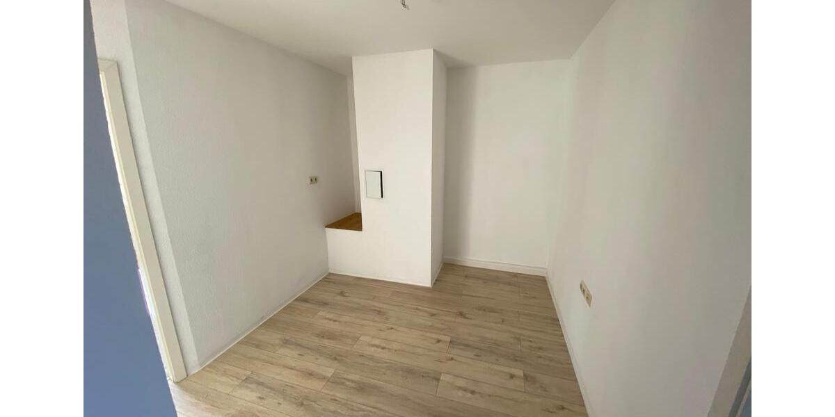 Etagenwohnung Plauen Alt Chrieschwitz - 3 Zimmer, 70 m&sup2;, 350&euro; | Angebot:17334721