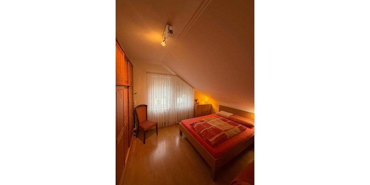 Dachgeschoßwohnung Hof Altstadt - 2 Zimmer, 55 m&sup2;, 125.000&euro; | Angebot:26124080