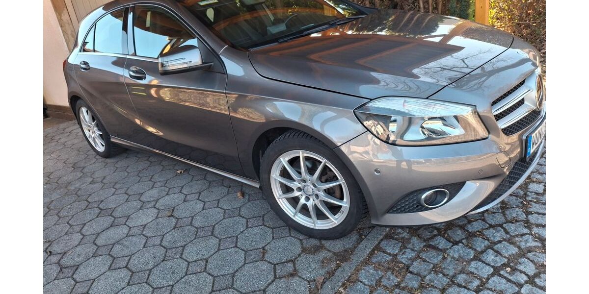 Mercedes-Benz A 180 84.500 km 11.400 &euro; Schönwald 95173