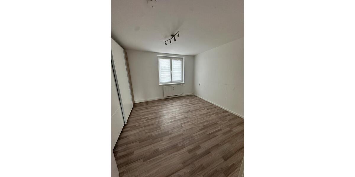 Etagenwohnung Hof Altstadt - 3 Zimmer, 63 m&sup2;, 119.000&euro; | Angebot:26230493