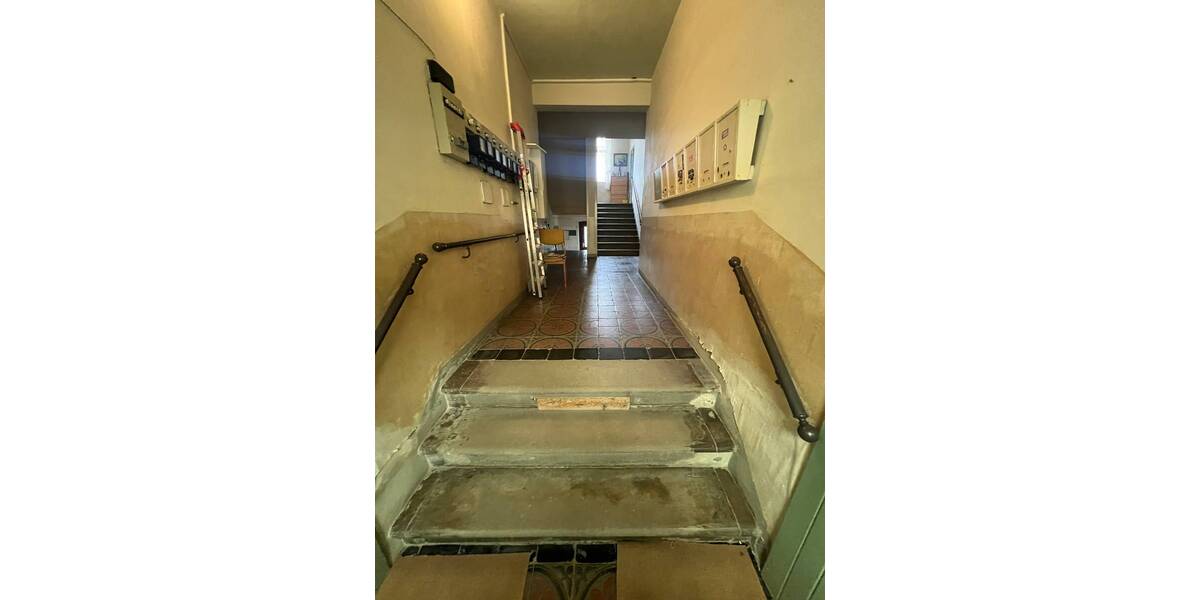 Mehrfamilienhaus, Wohnhaus Oelsnitz - 2 Zimmer, 400 m&sup2;, 59.000&euro; | Angebot:25781127