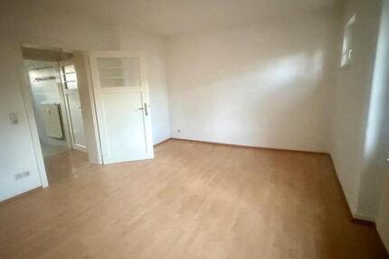 Wohnung Plauen Alt Chrieschwitz - 3 Zimmer, 64 m&sup2;, 320&euro; | Angebot:23990146