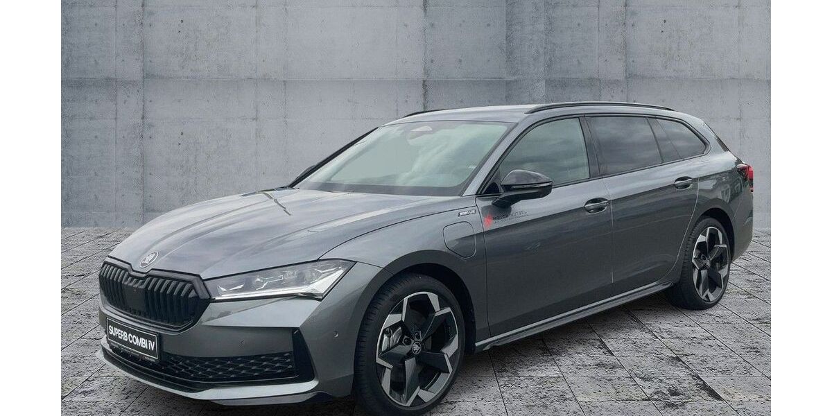 Skoda Superb 1.508 km 51.370 &euro; Hof 95030