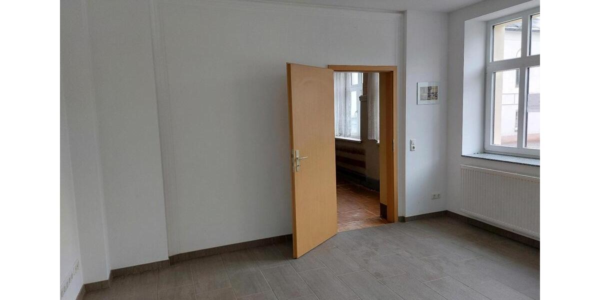 Einfamilienhaus Markneukirchen - 6 Zimmer, 200 m&sup2;, 98.000&euro; | Angebot:25364614