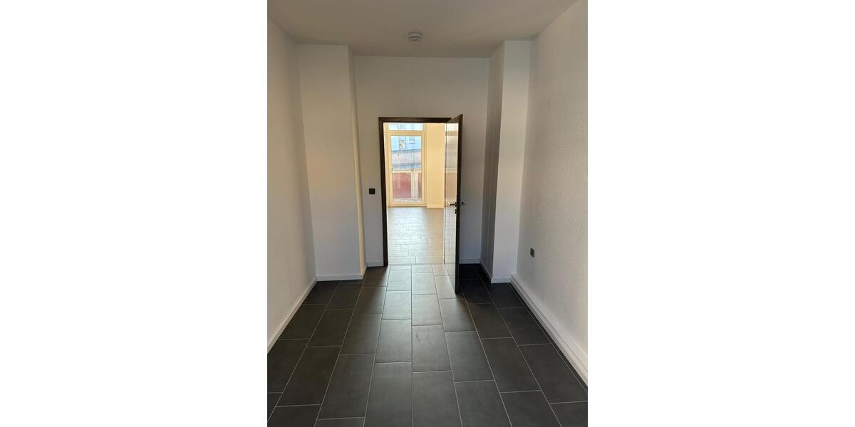 Etagenwohnung Plauen Altstadt - 3 Zimmer, 66 m&sup2;, 395&euro; | Angebot:25992539