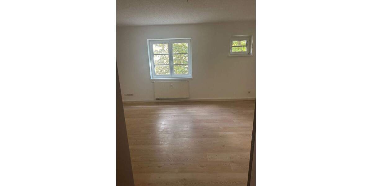 Etagenwohnung Plauen Reusa - 3 Zimmer, 62 m&sup2;, 31.000&euro; | Angebot:25688655