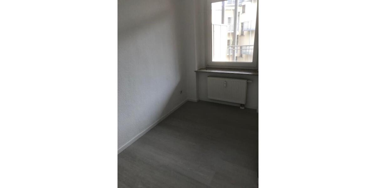 Etagenwohnung Plauen - 1.5 Zimmer, 50 m&sup2;, 250&euro; | Angebot:24773214