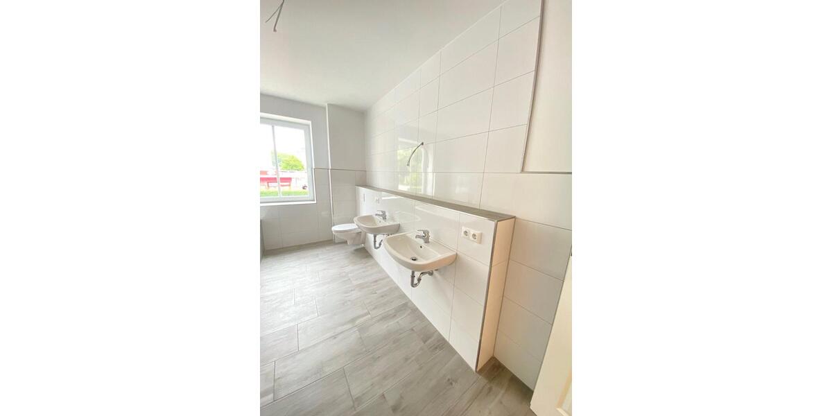 Etagenwohnung Plauen Bahnhofsvorstadt - 7 Zimmer, 175 m&sup2;, 1.499&euro; | Angebot:20832866