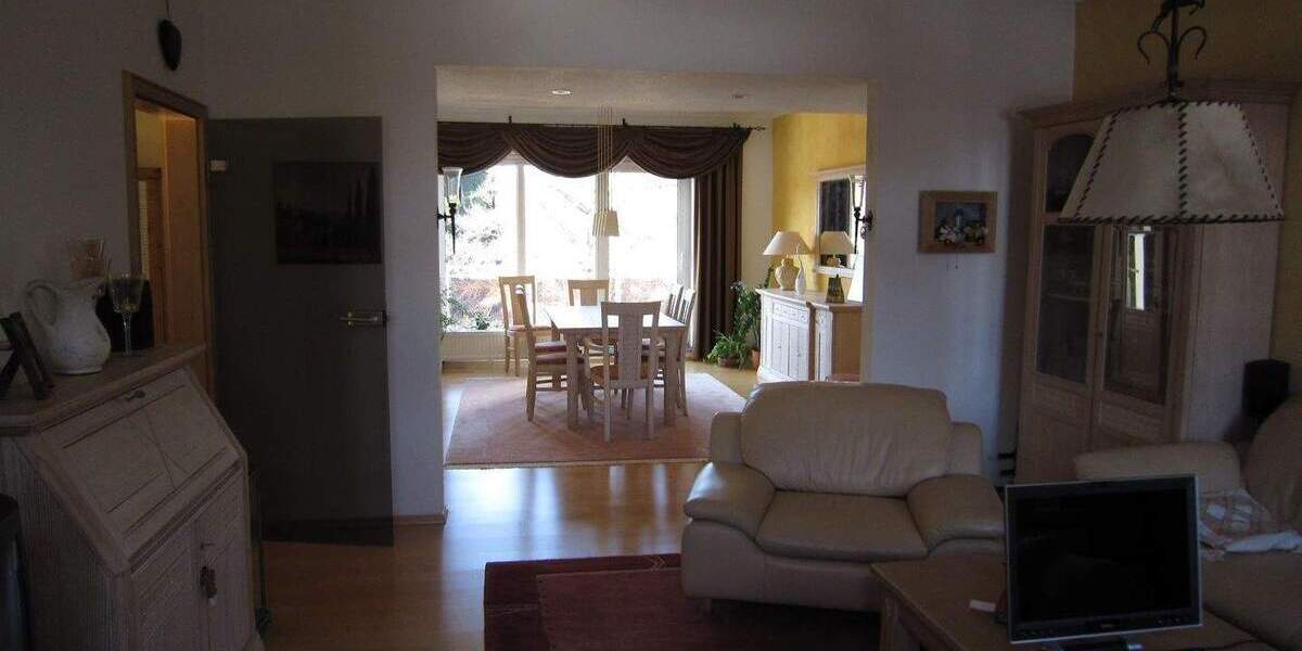 Einfamilienhaus Plauen Westend - 1 Zimmer, 316 m&sup2;, 549.000&euro; | Angebot:25686143