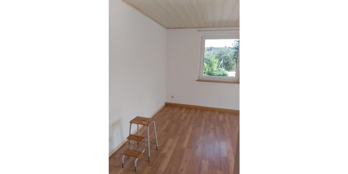 Etagenwohnung Kirchenlamitz Hohenbuch - 3 Zimmer, 58 m&sup2;, 340&euro; | Angebot:26018699