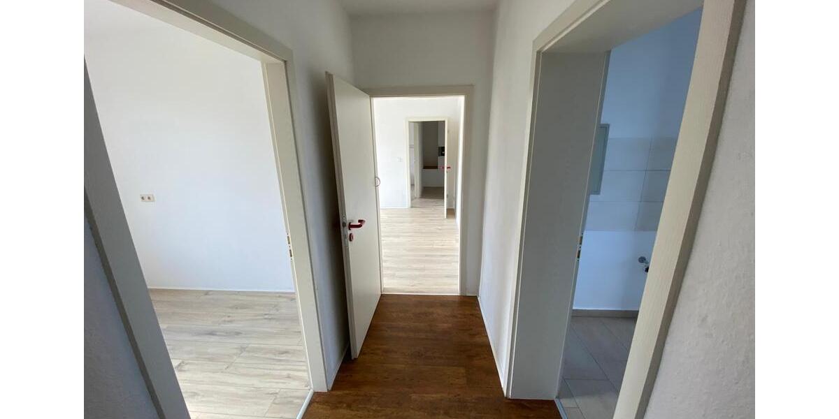 Etagenwohnung Plauen Alt Chrieschwitz - 3 Zimmer, 70 m&sup2;, 350&euro; | Angebot:17334721