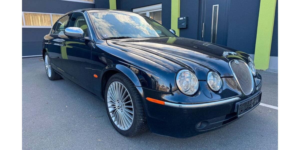 Jaguar S-Type 199.035 km 5.590 &euro; Hof 95028