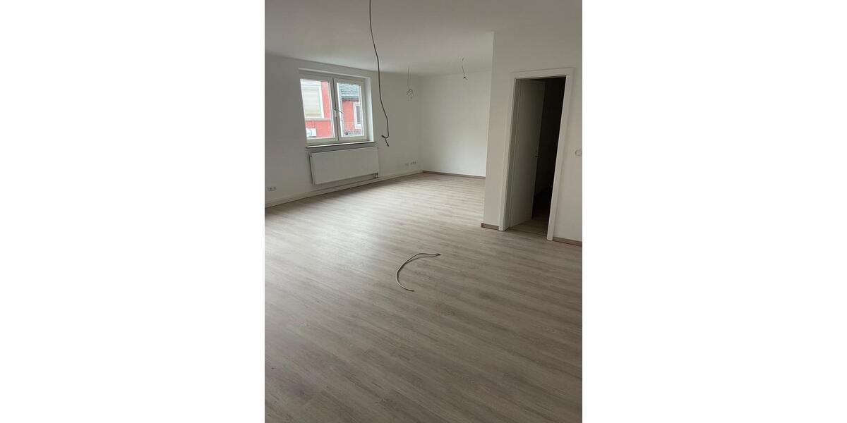 Etagenwohnung Münchberg - 4 Zimmer, 106 m&sup2;, 850&euro; | Angebot:26310238