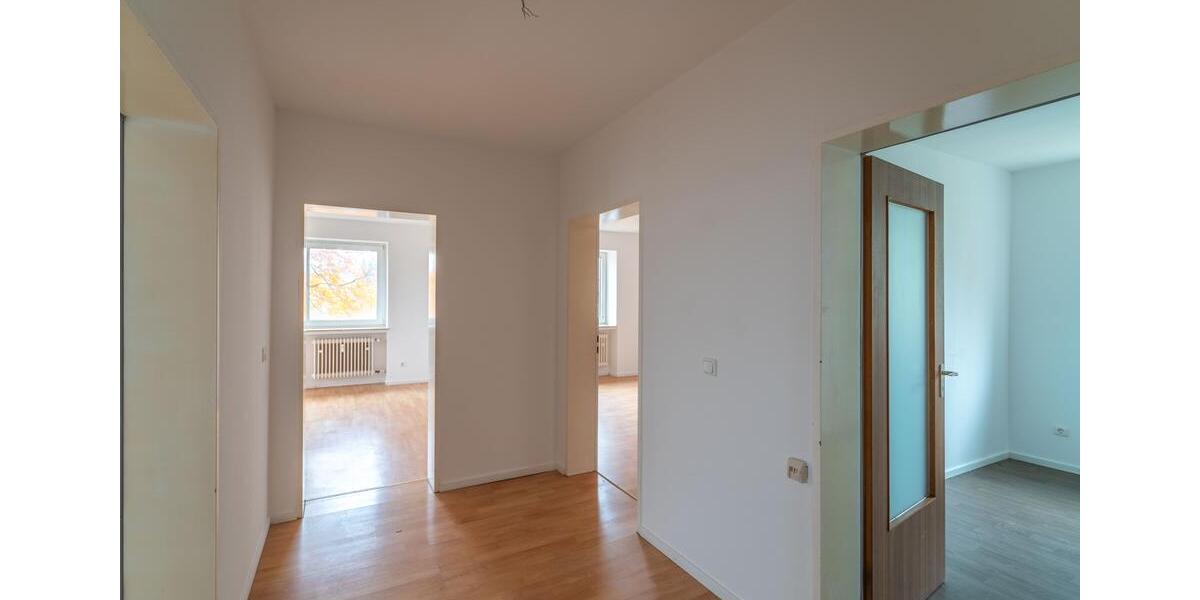 Etagenwohnung Selb - 3 Zimmer, 75 m&sup2;, 490&euro; | Angebot:23181268