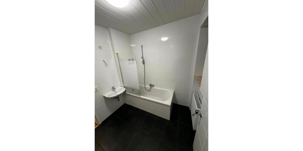 Etagenwohnung Oelsnitz (Vogtland) - 1 Zimmer, 50 m&sup2;, 400&euro; | Angebot:25769975