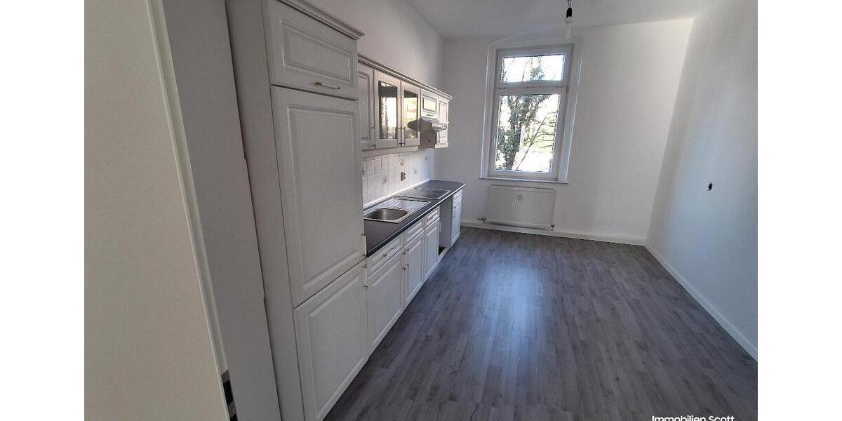 Etagenwohnung Plauen Bahnhofsvorstadt - 2.5 Zimmer, 81 m&sup2;, 360&euro; | Angebot:25710536