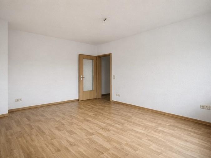 Dachgeschoßwohnung Plauen Altstadt - 2 Zimmer, 53 m&sup2;, 275&euro; | Angebot:25053034