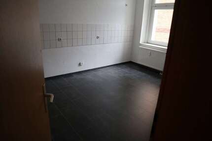 Wohnung Plauen Neundorfer Vorstadt - 2 Zimmer, 50 m&sup2;, 275&euro; | Angebot:25540276