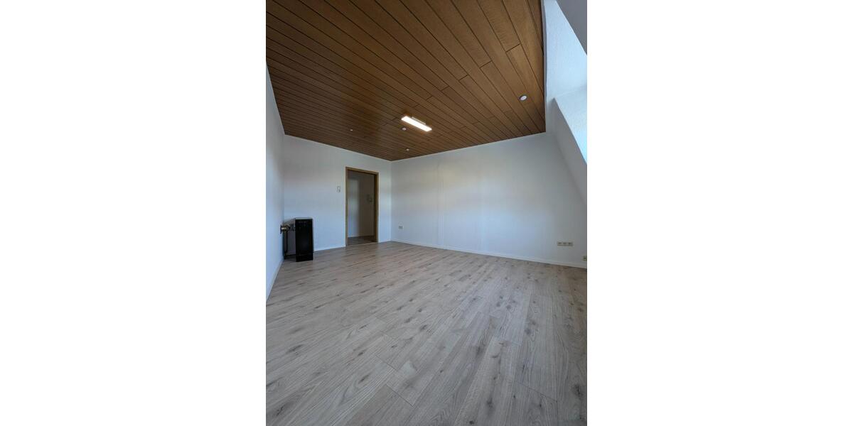 Etagenwohnung Hof Christiansreuth - 3 Zimmer, 85 m&sup2;, 595&euro; | Angebot:25395578