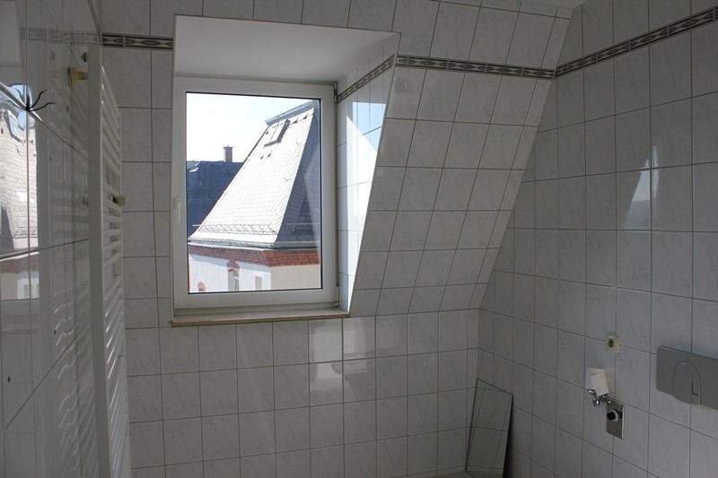 Etagenwohnung Plauen Stadtmitte - 2 Zimmer, 63 m&sup2;, 39.000&euro; | Angebot:25736232