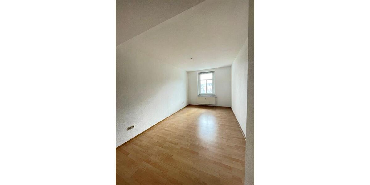 Dachgeschoßwohnung Plauen Bahnhofsvorstadt - 3 Zimmer, 77 m&sup2;, 359&euro; | Angebot:24380244
