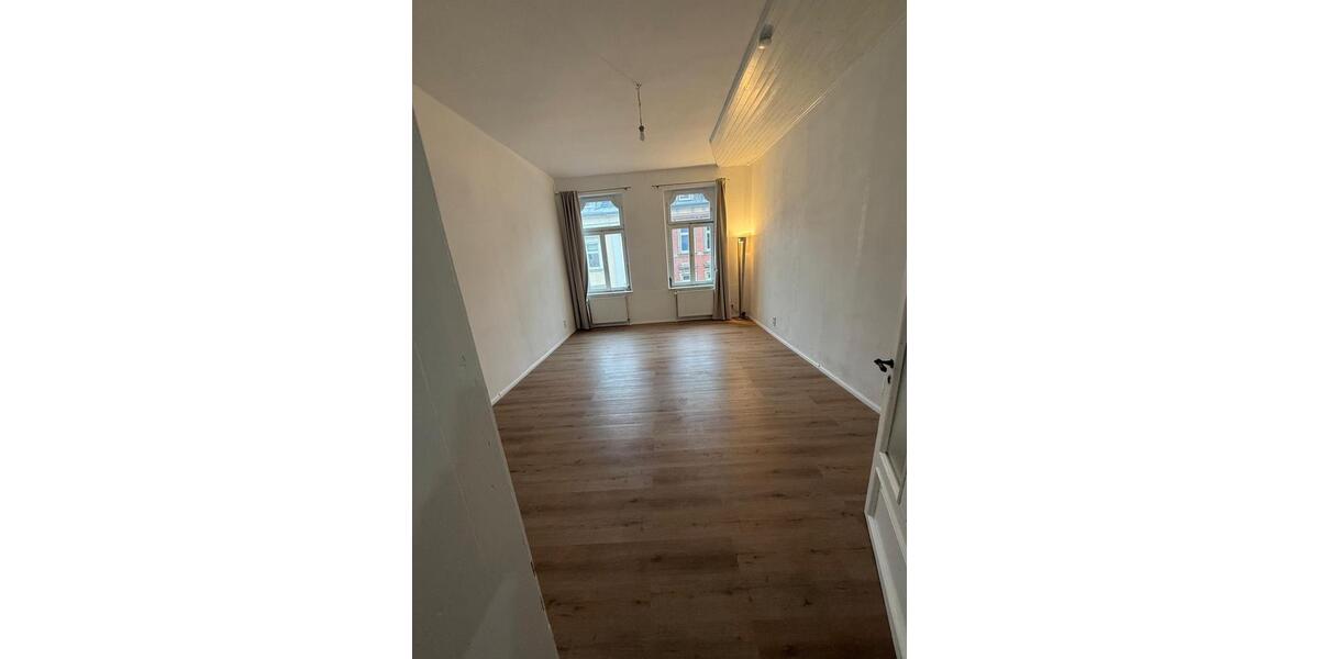 Etagenwohnung Hof Altstadt - 4 Zimmer, 130 m&sup2;, 900&euro; | Angebot:26290885