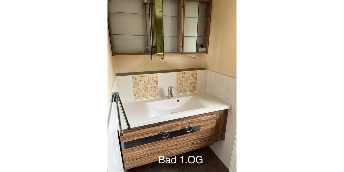 Doppelhaushälfte Rehau - 10 Zimmer, 150 m&sup2;, 189.000&euro; | Angebot:27030987