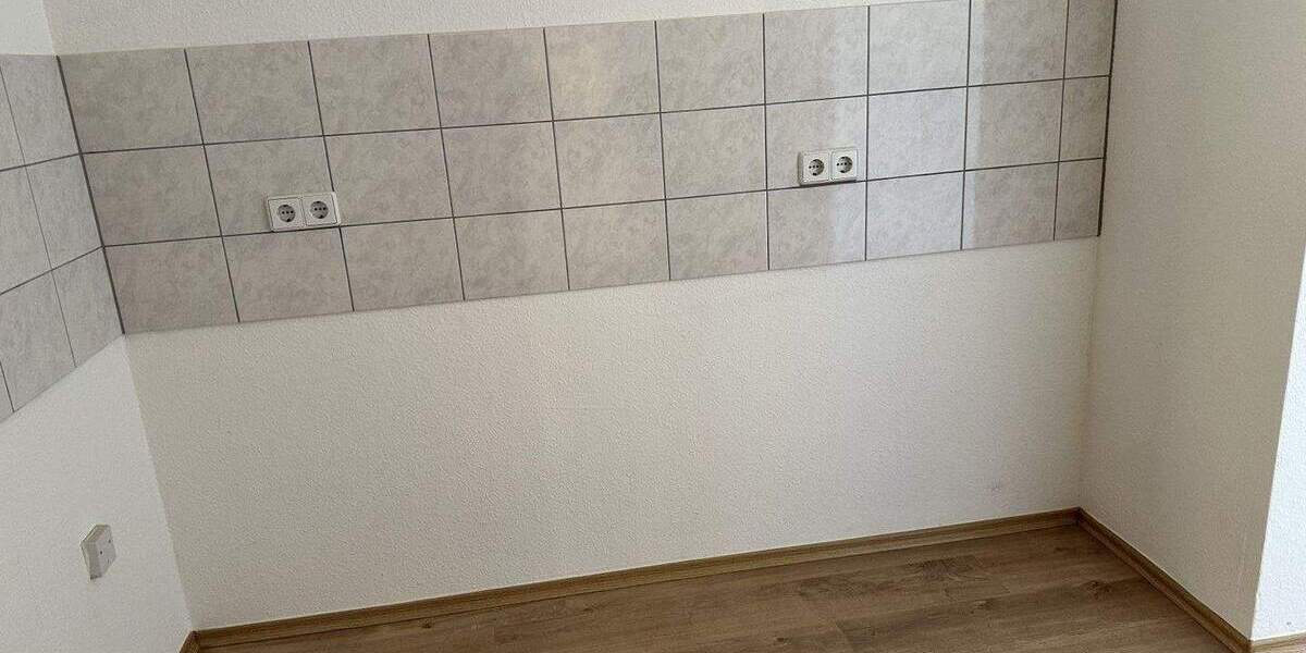 Etagenwohnung Oelsnitz/V. Oelsnitz - 3 Zimmer, 62 m&sup2;, 45.000&euro; | Angebot:25821697