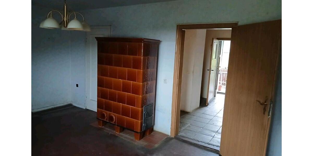 Reihenhaus Weischlitz - 7 Zimmer, 80 m&sup2;, 69.500&euro; | Angebot:25800444