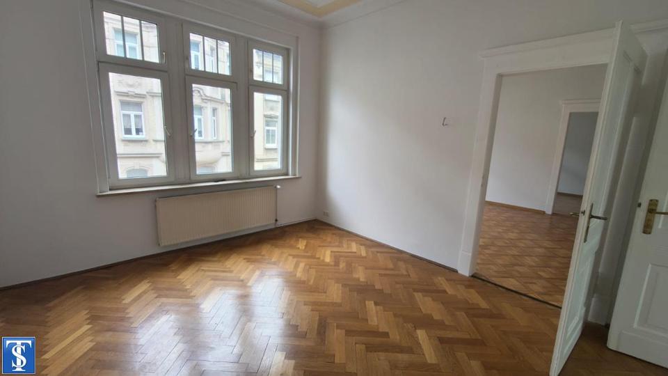 Etagenwohnung Plauen Bahnhofsvorstadt - 4 Zimmer, 105 m&sup2;, 600&euro; | Angebot:20200948