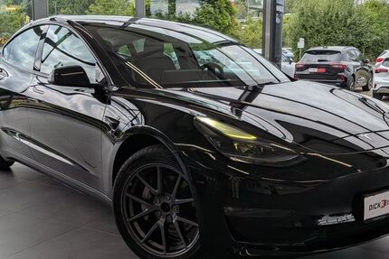 Tesla Model 3 69.076 km 28.950 &euro; Naila 95119