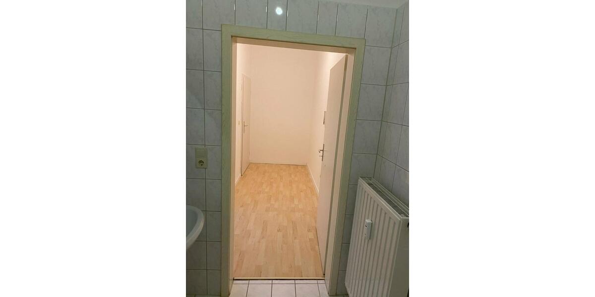 Etagenwohnung Plauen Bahnhofsvorstadt - 2 Zimmer, 48 m&sup2;, 216&euro; | Angebot:8859904