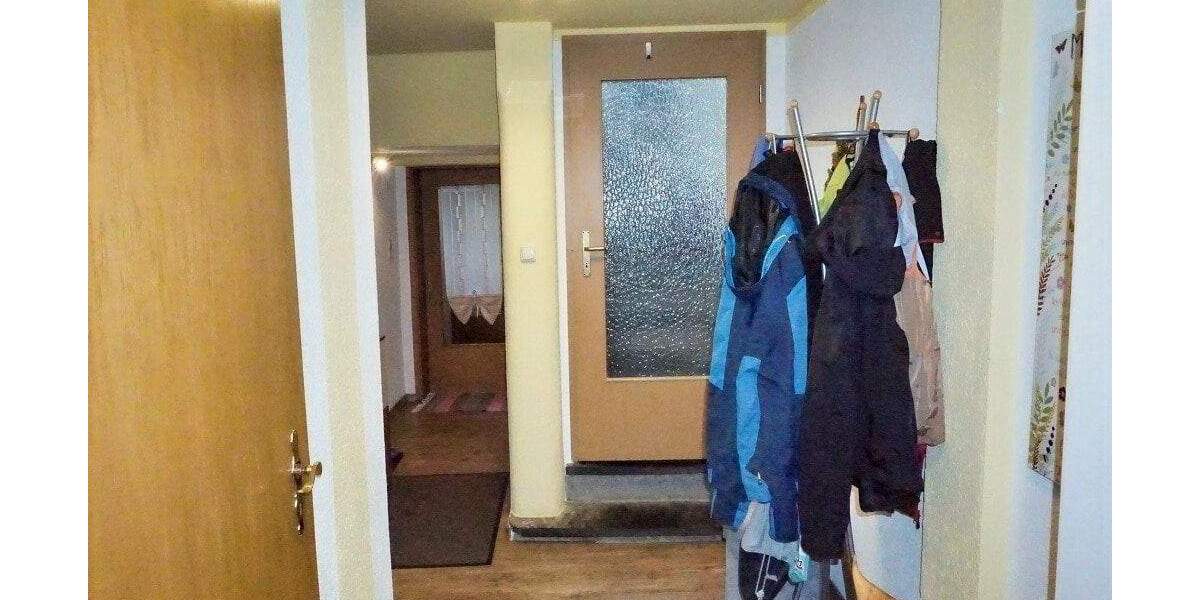 Reihenmittelhaus Oelsnitz - 5 Zimmer, 146 m&sup2;, 195.000&euro; | Angebot:25686107