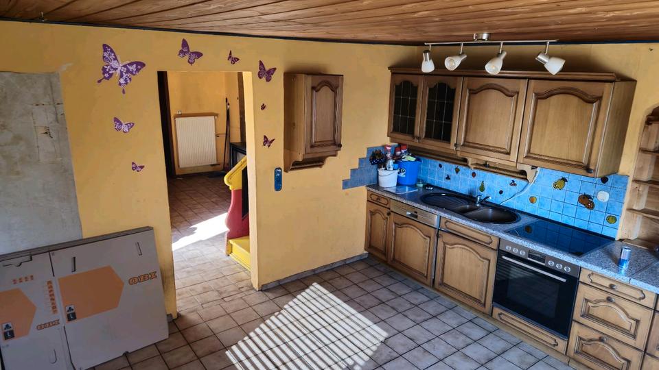 Einfamilienhaus Nordhalben - 6 Zimmer, 240 m&sup2;, 45.000&euro; | Angebot:26022807