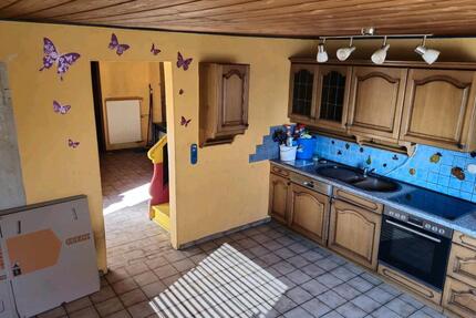 Haus Nordhalben - 6 Zimmer, 240 m&sup2;, 45.000&euro; | Angebot:26022807