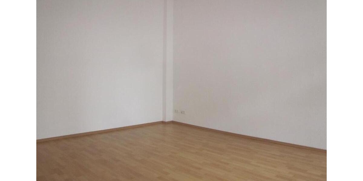 Etagenwohnung Plauen - 2 Zimmer, 60 m&sup2;, 360&euro; | Angebot:25143003