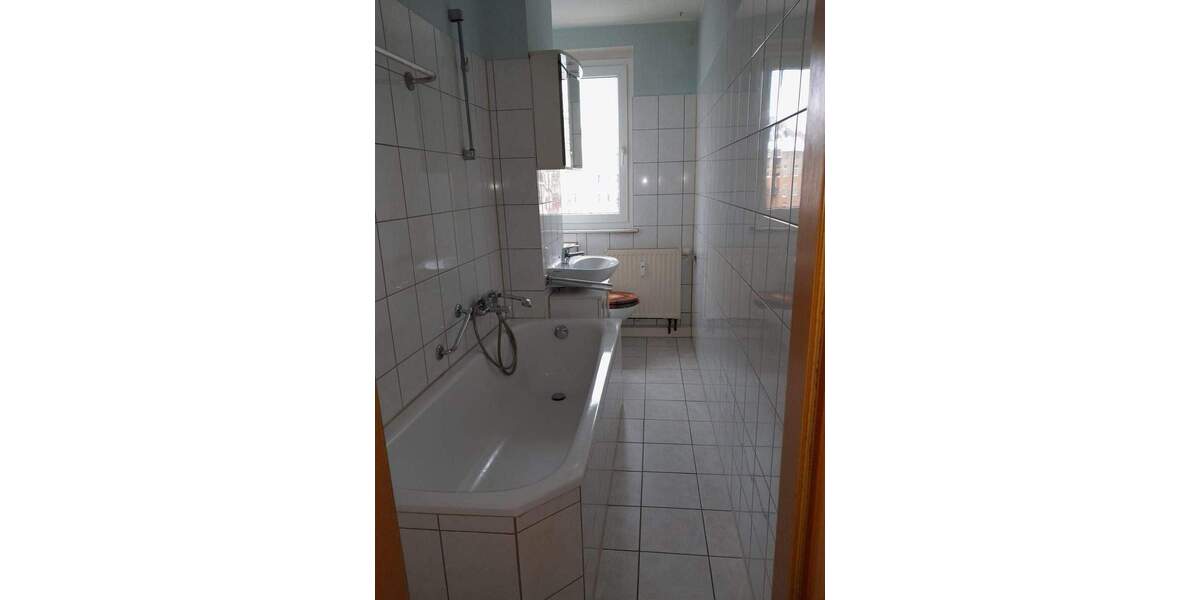 Etagenwohnung Plauen Westend - 2 Zimmer, 47 m&sup2;, 290&euro; | Angebot:26105763