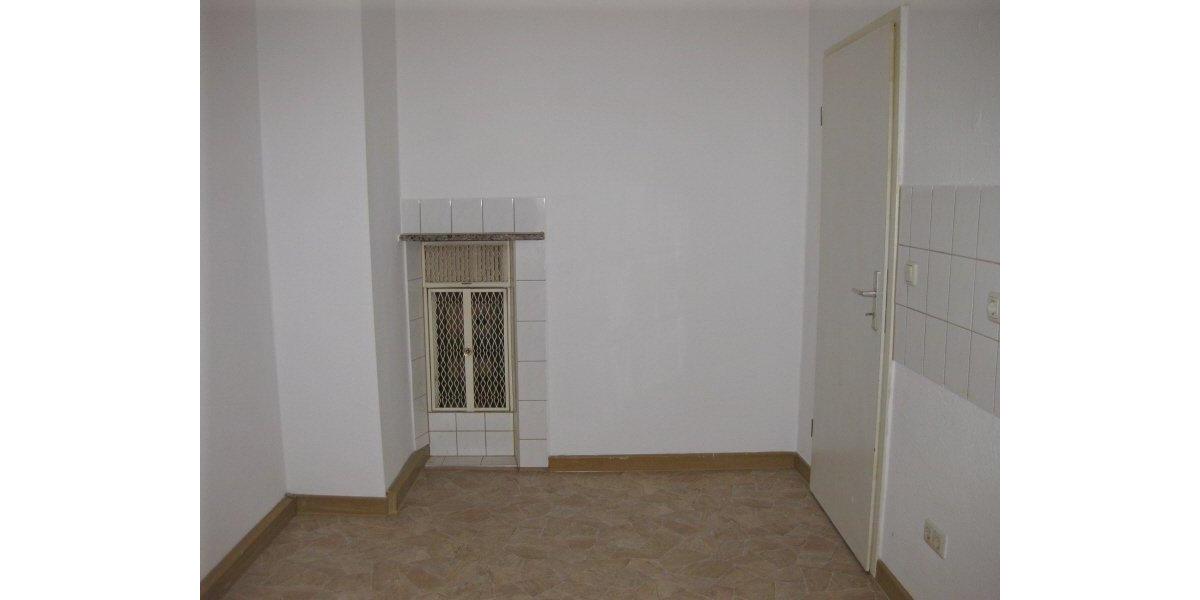 Etagenwohnung Plauen Bahnhofsvorstadt - 4 Zimmer, 85 m&sup2;, 365&euro; | Angebot:26512367