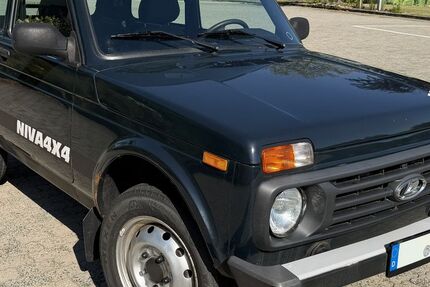 Lada Niva 36.300 km 13.500 &euro; Töpen 95183