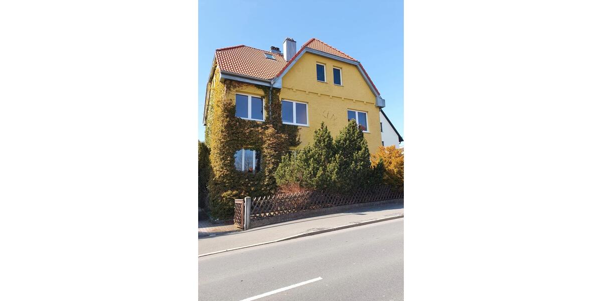 Erdgeschoßwohnung Selb - 3 Zimmer, 92 m&sup2;, 800&euro; | Angebot:26405867