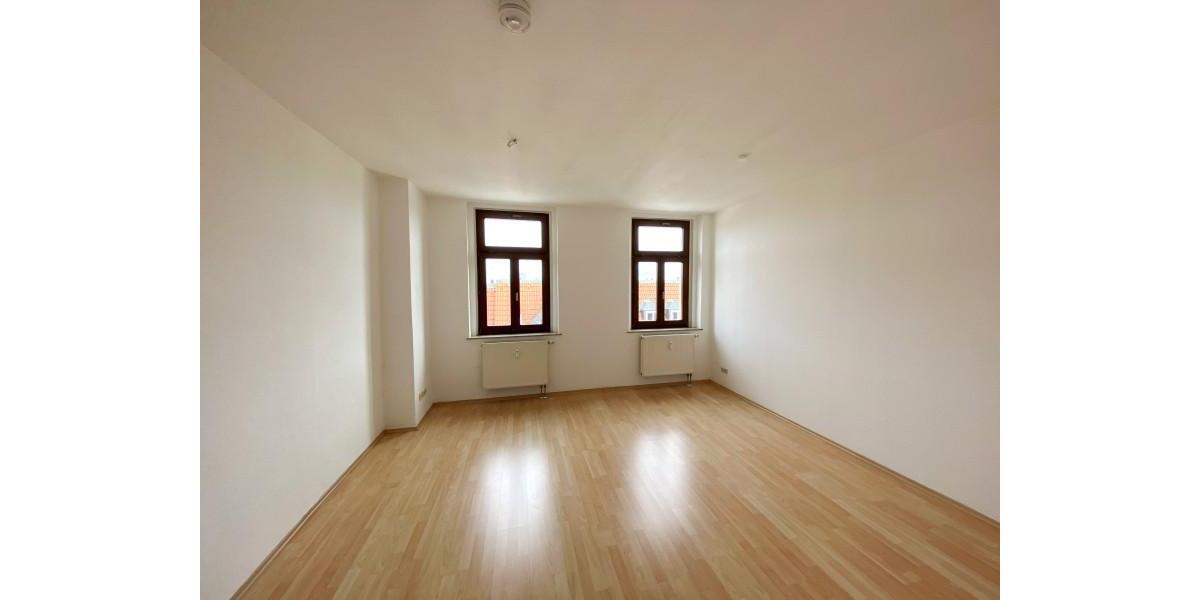 Etagenwohnung Plauen - 2 Zimmer, 71 m&sup2;, 375&euro; | Angebot:25363730