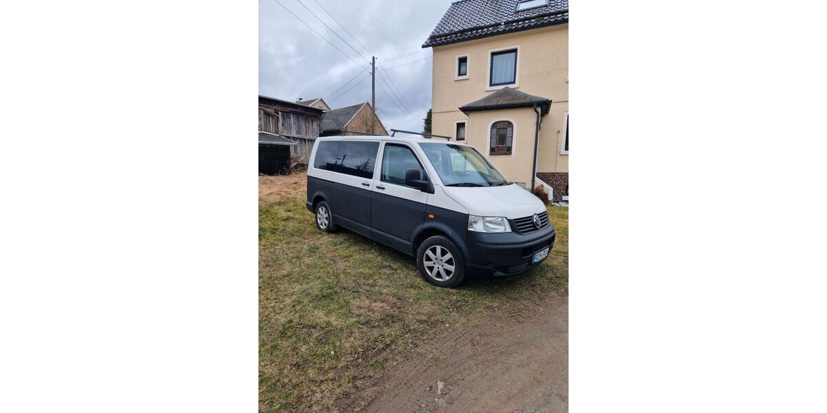 VW T5 Caravelle 282.700 km 4.900 &euro; Naila 95119