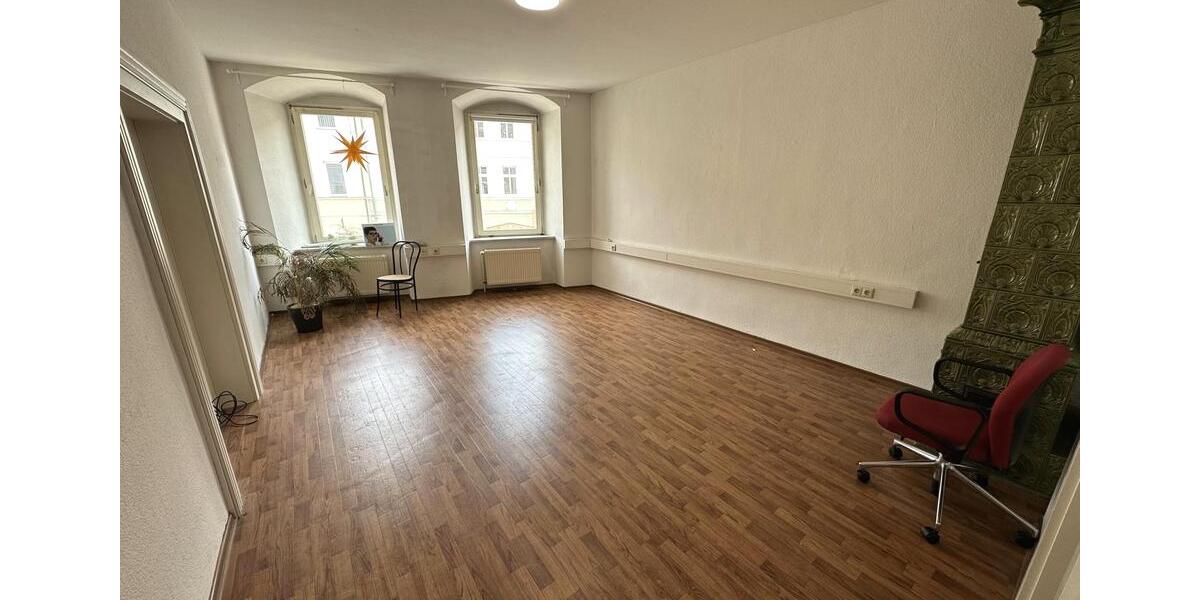 Etagenwohnung Hof Altstadt - 3.5 Zimmer, 100 m&sup2;, 690&euro; | Angebot:26279406
