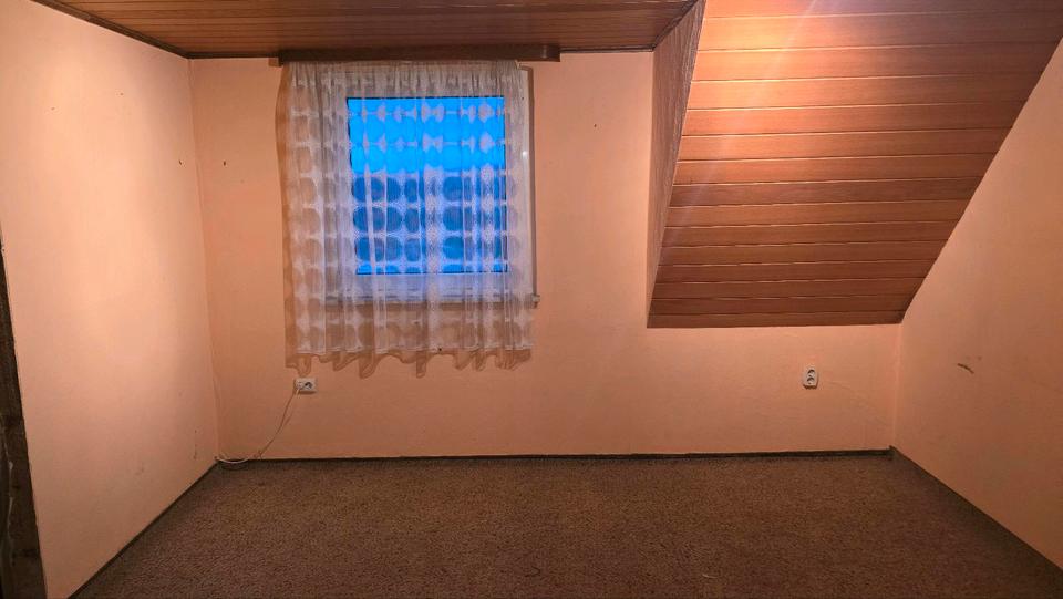 Einfamilienhaus Nordhalben - 5 Zimmer, 110 m&sup2;, 70.000&euro; | Angebot:23774835