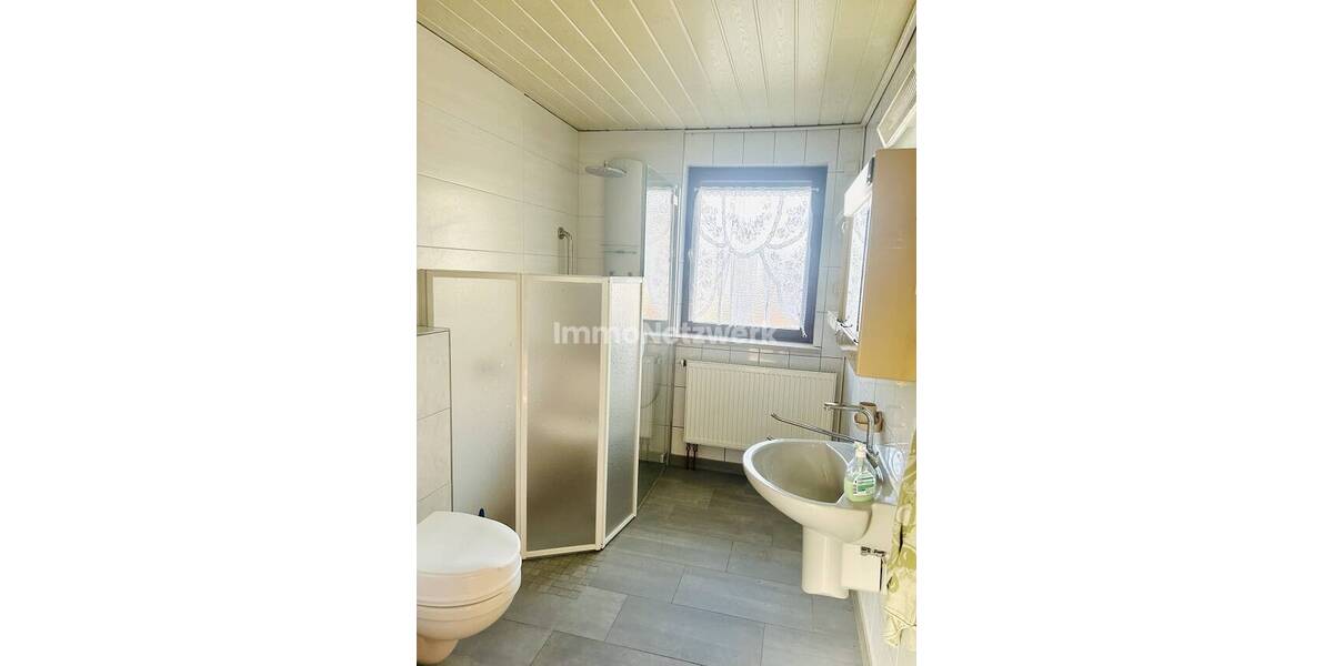 Einfamilienhaus Töpen / Hohendorf Hohendorf - 5 Zimmer, 135 m&sup2;, 175.000&euro; | Angebot:26145151