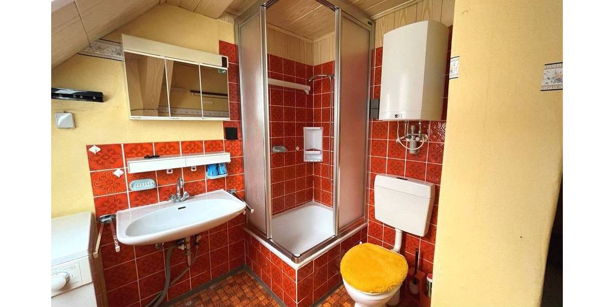 Einfamilienhaus Selb - 7 Zimmer, 148 m&sup2;, 149.000&euro; | Angebot:26683232