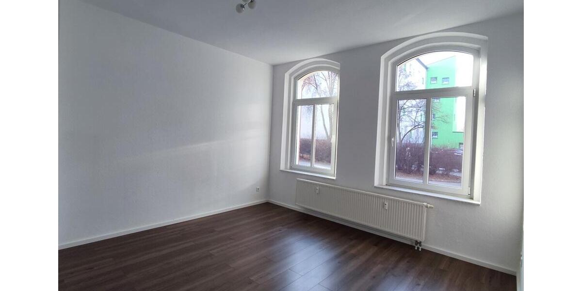 Erdgeschoßwohnung Plauen Altstadt - 2 Zimmer, 66 m&sup2;, 280&euro; | Angebot:25342739